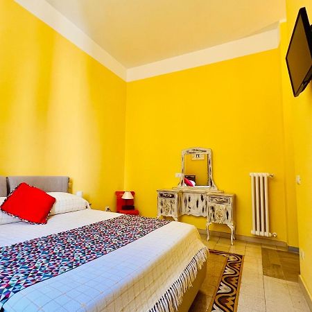 Antonioni'S Apartment Trastevere Rome Bagian luar foto