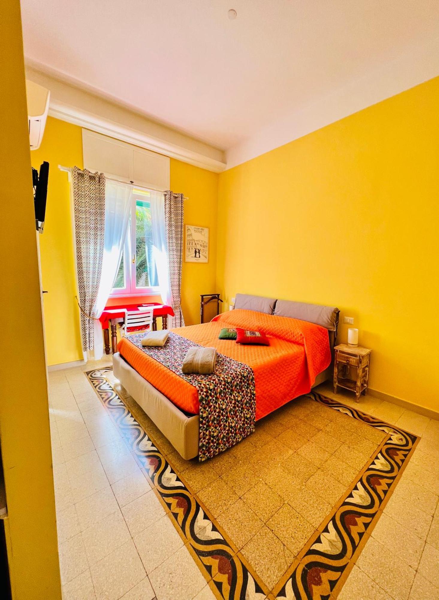Antonioni'S Apartment Trastevere Rome Bagian luar foto